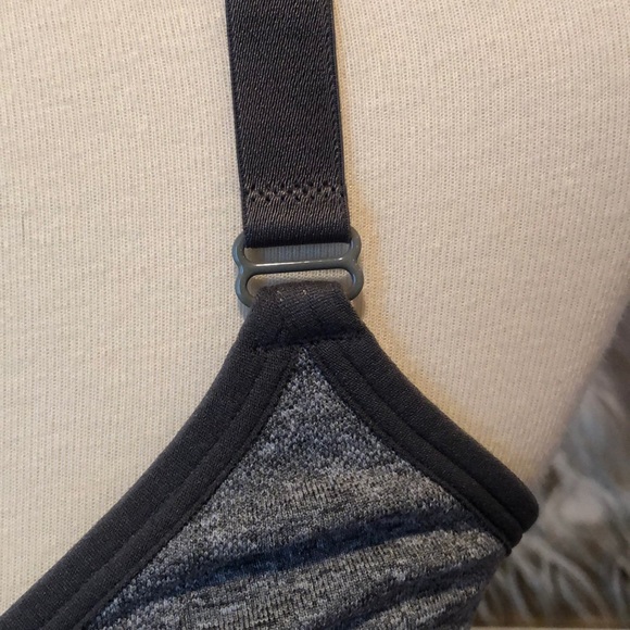 Motion Control Sports Athletic Adjustable Grey Bra - Picture 3 of 8